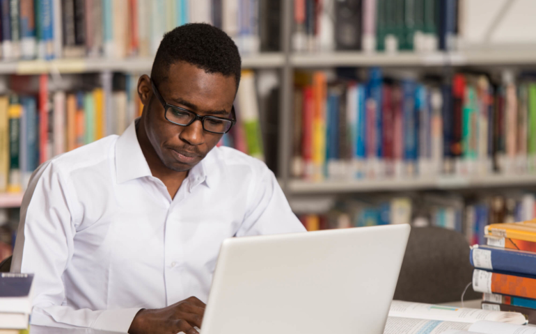 Disciplina nos estudos online: o passo a passo para estudantes de EAD